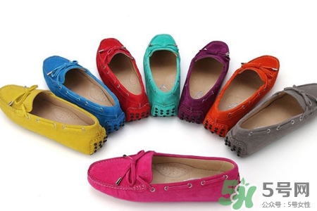 冬天穿豆豆鞋要穿襪子嗎？冬天豆豆鞋穿什么襪子？