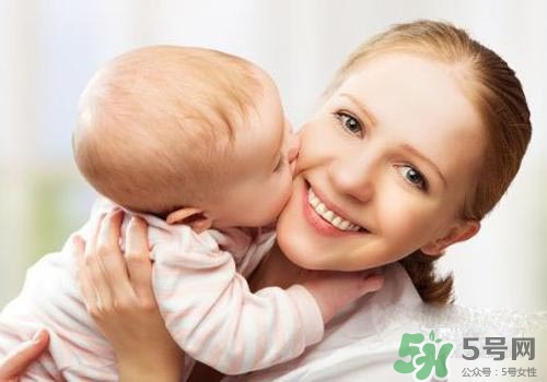 沒喝完的奶粉可以溫著再喝嗎？沒喝完的奶粉怎么處理？