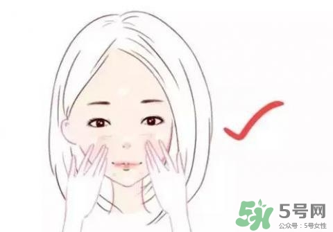 護膚品正確使用手法 別再錯誤護膚啦 護膚品正確使用手法 別再錯誤護膚啦