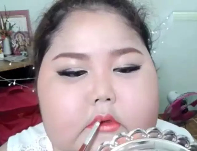 臉胖怎么化妝好看？臉大怎么化妝好看