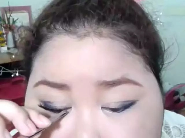 臉胖怎么化妝好看？臉大怎么化妝好看