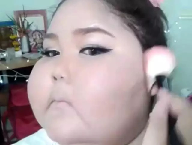 臉胖怎么化妝好看？臉大怎么化妝好看