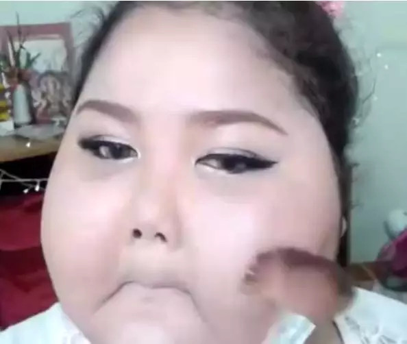 臉胖怎么化妝好看？臉大怎么化妝好看