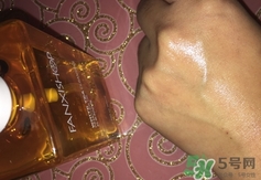 凡茜白茶卸妝油怎么用？凡茜卸妝油使用方法