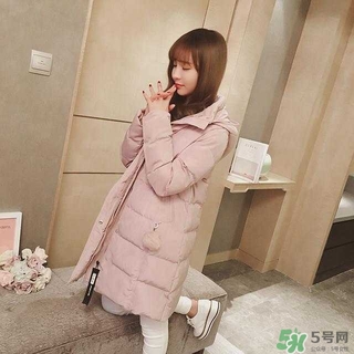 小個子女生適合穿什么羽絨服？個子矮的女生適合什么羽絨服