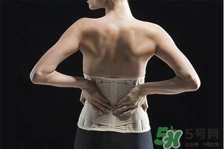 腰間盤突出者如何健身？腰間盤突出不適合哪些運動？