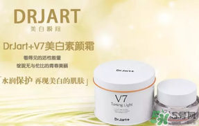 長痘痘可以用素顏霜嗎？素顏霜適合痘痘肌嗎？