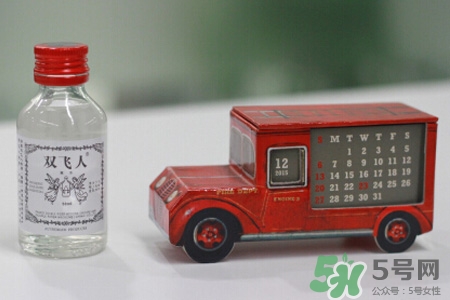 雙飛人藥水能治咳嗽嗎？雙飛人藥水咳嗽能喝嗎？