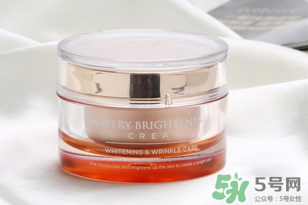 ahc素顏霜多少錢？ahc素顏霜韓國價(jià)格