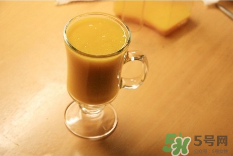 土豆汁可以生喝嗎?土豆汁的功效與作用 土豆汁可以生喝嗎?土豆汁的功效與作用