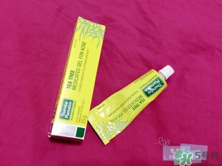 星期四茶樹精油和凝膠哪個好？星期四農(nóng)莊茶樹精油和凝膠對比