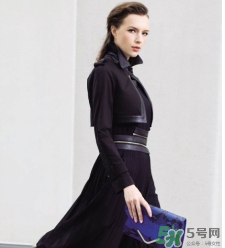 斗篷裝適合哪些人穿？斗篷大衣適合什么人穿？