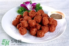 炸丸子油起泡沫怎么辦?炸東西時(shí)油起沫咋回事?