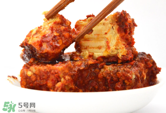 霉豆腐發(fā)黑還能吃嗎？霉豆腐長黑點還能吃嗎？