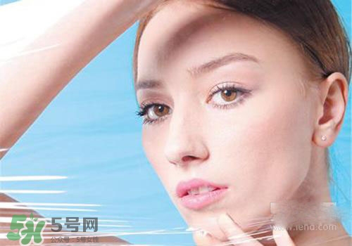 敷面膜后皮膚緊繃是怎么回事？敷面膜皮膚緊繃怎么辦？