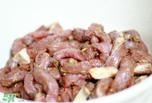 腌牛肉用什么粉？腌牛肉用什么料？