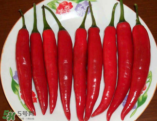 新鮮辣椒可以冷凍嗎？新鮮辣椒怎么保存冰箱？