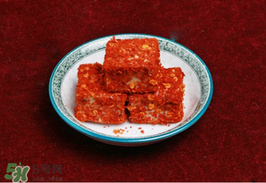 豆腐乳長(zhǎng)白毛能吃嗎？豆腐乳長(zhǎng)白毛怎么回事？