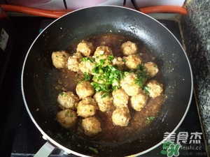 肉丸子可以用面粉嗎？肉丸子用什么粉？