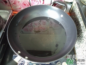 肉丸子可以用面粉嗎？肉丸子用什么粉？