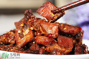 腌魚放什么調(diào)料？腌魚放什么調(diào)料去腥？