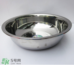 腌肉可以用不銹鋼盆嗎？不銹鋼盆可以腌肉嗎？