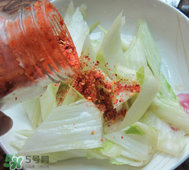 腌白菜放多少鹽？腌白菜放鹽比例