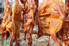 風干的臘雞怎么做好吃？自制風干臘雞的做法大全