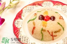 八寶飯有何歷史典故？八寶飯有什么特殊的含義？