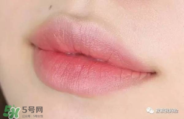 金高銀妝容怎么化？金高銀仿妝