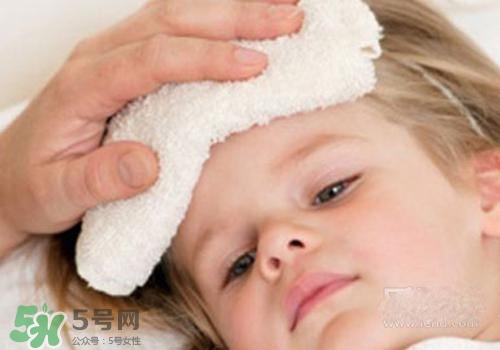 寶寶拉肚子發(fā)燒39度會燒壞腦子嗎？寶寶拉肚子發(fā)燒39度怎么辦？