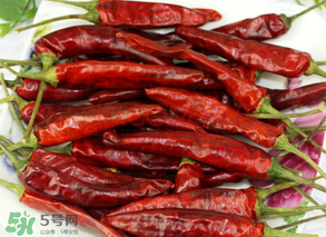 干辣椒發(fā)霉了還能吃嗎？干辣椒發(fā)霉了怎么辦？