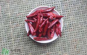 干辣椒發(fā)霉了還能吃嗎？干辣椒發(fā)霉了怎么辦？