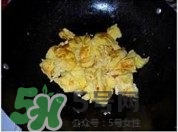 魚丸和雞蛋可以一起吃嗎？魚丸和雞蛋能不能同時吃？