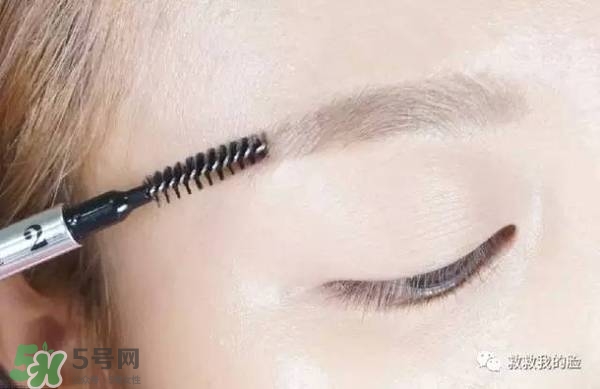 金高銀妝容怎么化？金高銀仿妝