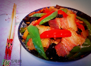 腌肉怎么做好吃？腌肉炒什么菜好吃？