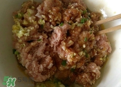 珍珠丸子可以用大米嗎？珍珠丸子用大米怎么做？