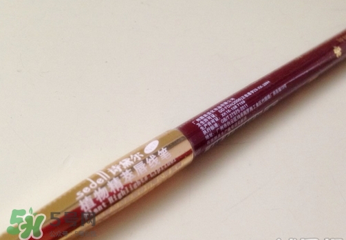 唇線筆怎么削？唇線筆怎么扭出來？