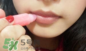 唇線筆可以當(dāng)口紅嗎？唇線筆和口紅的區(qū)別？