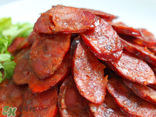 臘腸會(huì)壞嗎？臘腸放一年可以吃嗎？