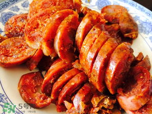 臘腸會(huì)壞嗎？臘腸放一年可以吃嗎？