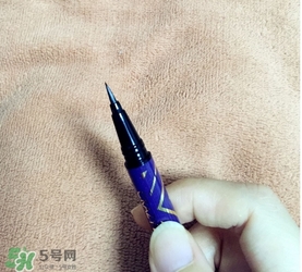 液體眉筆是什么？液體眉筆和眉筆哪個(gè)好用？