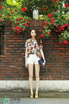 李圣經(jīng)的衣服什么牌子？李圣經(jīng)衣服同款