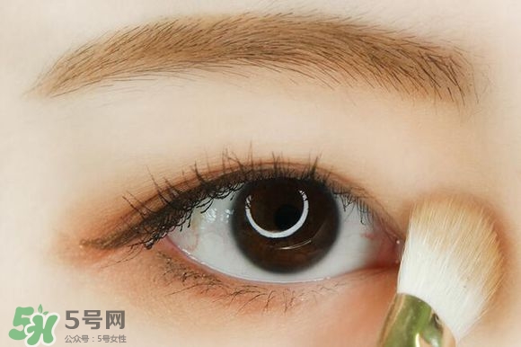 李圣經(jīng)妝容怎么化？李圣經(jīng)仿妝教程