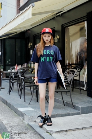 李圣經(jīng)的包包什么牌子？李圣經(jīng)包包同款