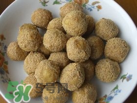 豆腐丸子散了怎么辦？豆腐丸子怎么做不散？