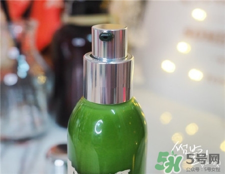 lamer保濕精華多少錢(qián)?l海藍(lán)之謎保濕精華專柜價(jià)格 lamer保濕精華多少錢(qián)?l海藍(lán)之謎保濕精華專柜價(jià)格