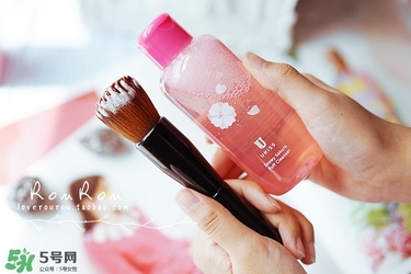 ukiss悠珂思粉撲清洗劑怎么用？悠珂思粉撲清洗劑使用方法