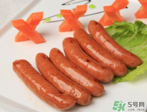 香腸過期了還能吃嗎？香腸過期一個月能吃嗎？