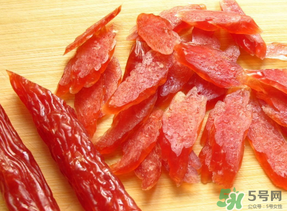 香腸過期了還能吃嗎？香腸過期一個月能吃嗎？